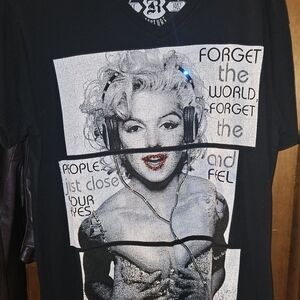 Rawyalty Marilyn Monroe Rhinestone T-shirt